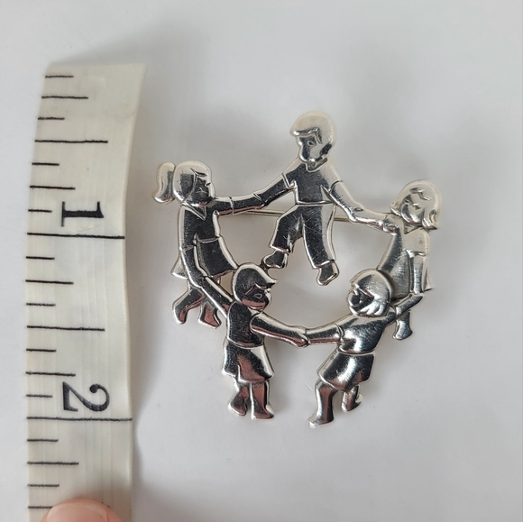 James Avery Jewelry James Avery Children Holding Hands Retired